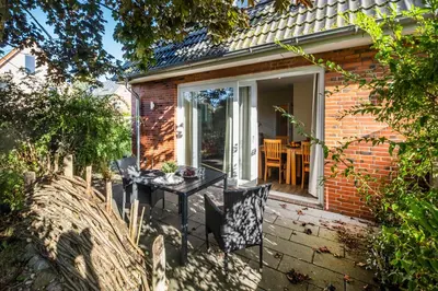 Ein Garten an der Unterkunft Haus Regenpfeifer Wohnung 2