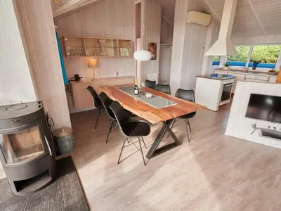 Küche/Küchenzeile in der Unterkunft 4 star holiday home in FRIEDRICHKOOG