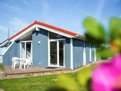 Das Gebäude in dem sich das Ferienhaus befindet