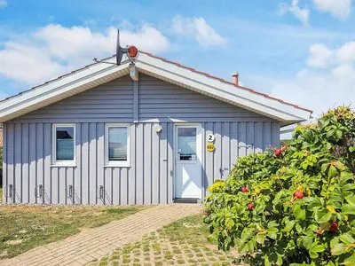 Das Gebäude in dem sich das Ferienhaus befindet