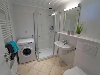 Ein Badezimmer in der Unterkunft Holiday apartment with 1 bedroom
