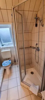 Ein Badezimmer in der Unterkunft An de Warft Wohnung 4