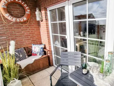 Ein Patio oder anderer Außenbereich in der Unterkunft An de Warft Wohnung 4