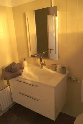 Ein Badezimmer in der Unterkunft Gesamte Unterkunft in Friedrichskoog