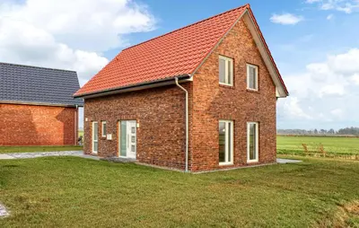 Das Gebäude in dem sich das Ferienhaus befindet