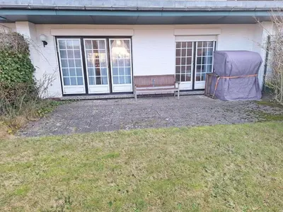 Das Gebäude in dem sich das Ferienhaus befindet