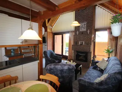 Ein Sitzbereich in der Unterkunft Holiday Home Sandfoort in Friedrichskoog-Spitze by Interhome