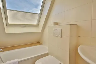 Ein Badezimmer in der Unterkunft Ruge Bries, RB16