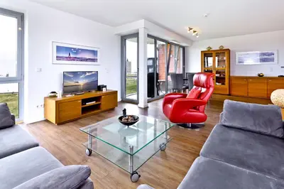 Ein Sitzbereich in der Unterkunft Residenz am Yachthafen, RY7