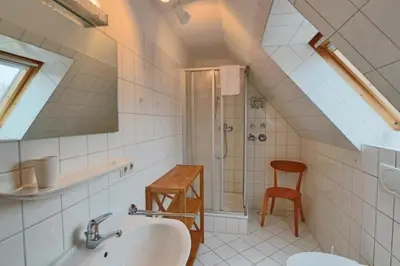 Ein Badezimmer in der Unterkunft Stranddüne, D24