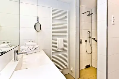 Ein Badezimmer in der Unterkunft Alte Liebe, RA104