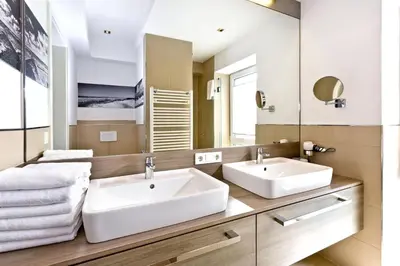 Ein Badezimmer in der Unterkunft Duhner Brandung, B12