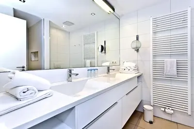Ein Badezimmer in der Unterkunft Alte Liebe, RA306