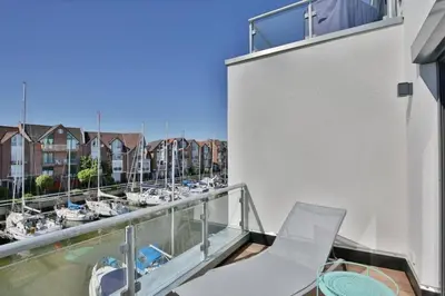 Blick auf einen Fluss in der Nähe des Ferienhauses