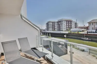 Ein Balkon oder eine Terrasse in der Unterkunft City Marina, CM20