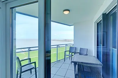 Ein Balkon oder eine Terrasse in der Unterkunft Döser Seedeich 7, SD14