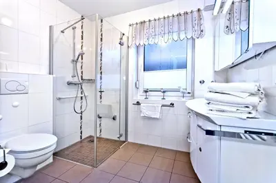 Ein Badezimmer in der Unterkunft Ruge Bries, RB1