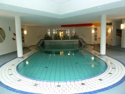 Der Swimmingpool an oder in der Nähe von Ferienwohnung De Schuufut