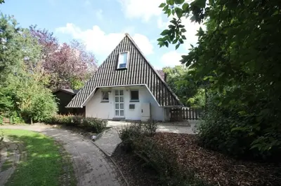 Ein Garten an der Unterkunft SV2 Robbenplate 12
