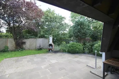 Ein Garten an der Unterkunft SV2 Robbenplate 12