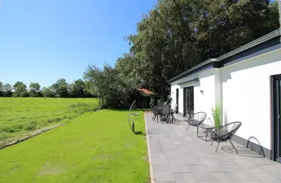 Ein Garten an der Unterkunft KW6 Haus Weitblick