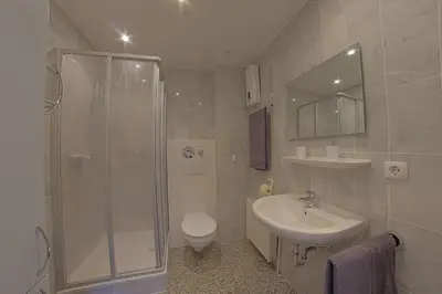 Ein Badezimmer in der Unterkunft Haus Amrum WE 11
