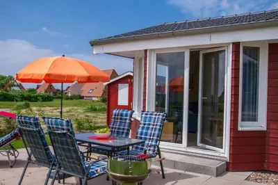 Das Gebäude in dem sich das Ferienhaus befindet