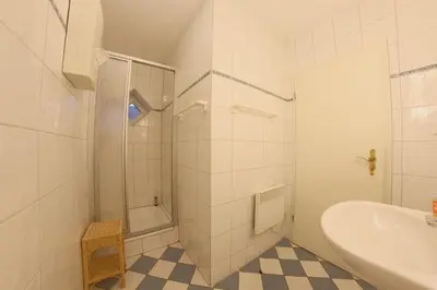 Ein Badezimmer in der Unterkunft KI 22-WE 01 Wohlfühldomizil