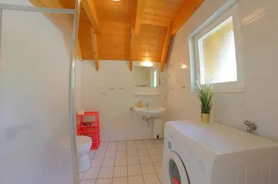 Ein Badezimmer in der Unterkunft SV2 Lale Andersen 27