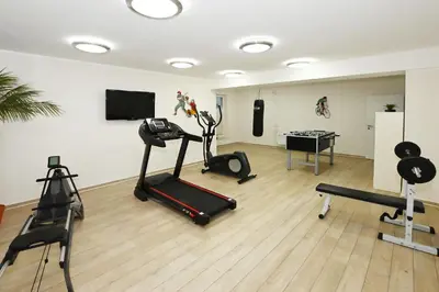 Das Fitnesscenter und/oder die Fitnesseinrichtungen in der Unterkunft Bernstein Mare Luxor 04