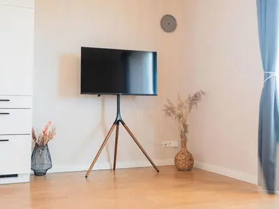 TV/Unterhaltungsangebot in der Unterkunft Apartment Dein zweites Zuhause an der Nordseeküste - Sauna by Interhome