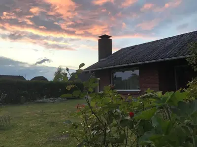 Blick auf den Sonnenuntergang/Sonnenaufgang von des Ferienhauses aus oder aus der Nähe