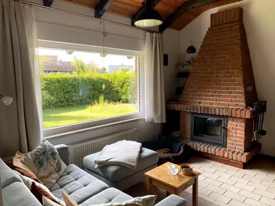 Ein Sitzbereich in der Unterkunft Holiday Home Ferienhaus De Seekobb - Direkt an der Nordseeg-Spitze by Interhome