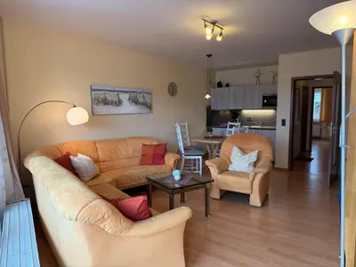 Ein Sitzbereich in der Unterkunft Strandresidenz Rosengarten, Hohenzollernstr 30, App 110