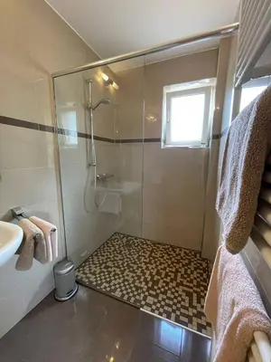 Ein Badezimmer in der Unterkunft Strandhaus Deichvoigt
