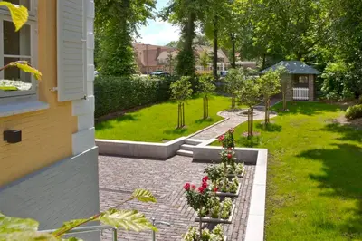Ein Garten an der Unterkunft Gärtnerhaus
