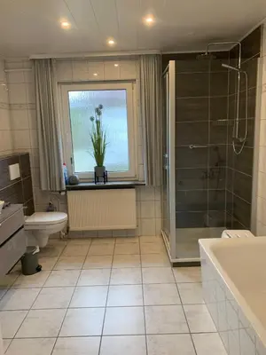 Ein Badezimmer in der Unterkunft Andrea EG