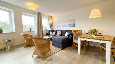 Ein Sitzbereich in der Unterkunft Strandhaus Nordseebrandung Fewo A4.2