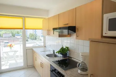 Küche/Küchenzeile in der Unterkunft Strandhaus Nordseebrandung Fewo C1.1
