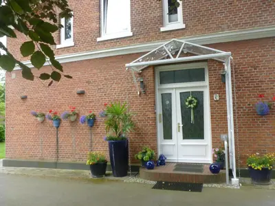 Das Gebäude in dem sich die Ferienwohnung befindet