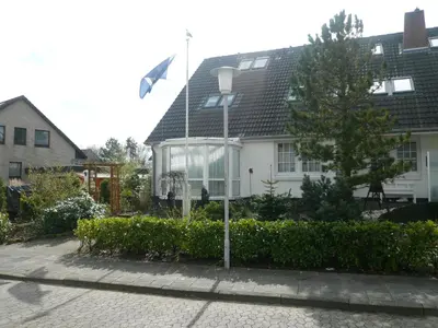 Das Gebäude in dem sich die Ferienwohnung befindet