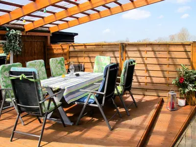 Ein Patio oder anderer Außenbereich in der Unterkunft Apartment Osterende-3 by Interhome