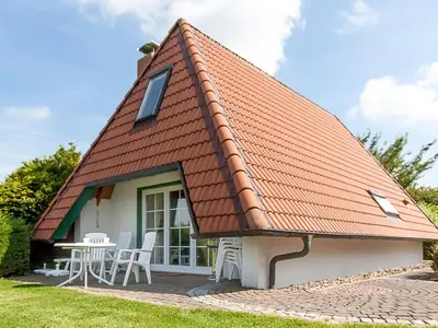 Das Gebäude in dem sich das Ferienhaus befindet