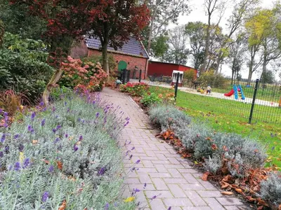 Ein Garten an der Unterkunft Schleusenhof Ferienwohnung
