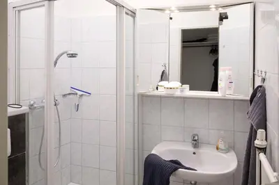 Ein Badezimmer in der Unterkunft Haus Isabel
