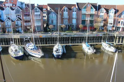 Blick auf einen Fluss in der Nähe des Ferienhauses