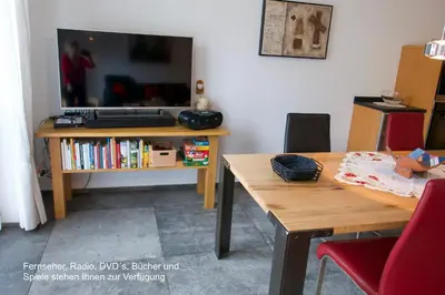 TV/Unterhaltungsangebot in der Unterkunft Pole Poppenspäler mit Ladestation