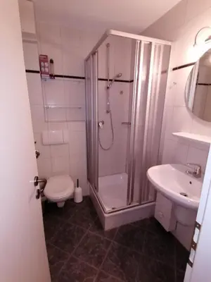 Ein Badezimmer in der Unterkunft Residenz 06