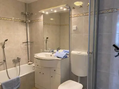 Ein Badezimmer in der Unterkunft Apartmenthaus am Watt Büsum
