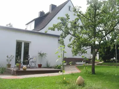 Ein Garten an der Unterkunft Ferienwohnung Strandzeit Cuxhaven